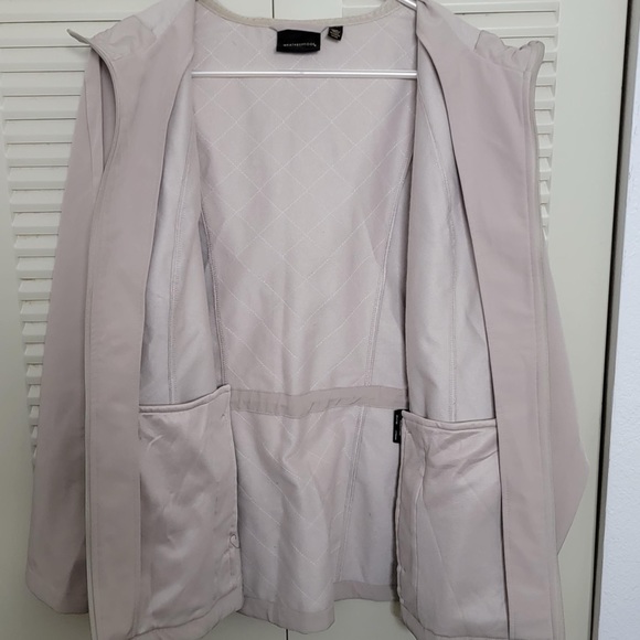 Weatherproof Jacket - Picture 3 of 3